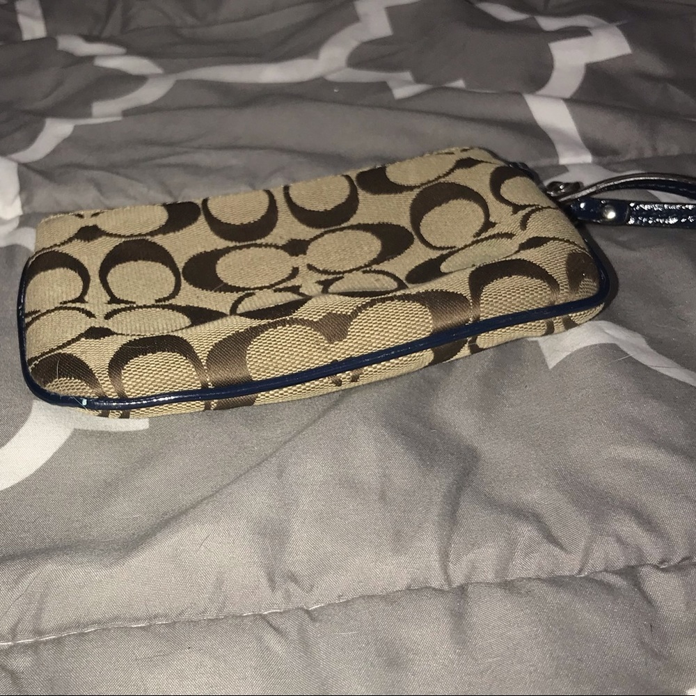 Small Wristlet In Signature Canvas - Picture 5 of 8